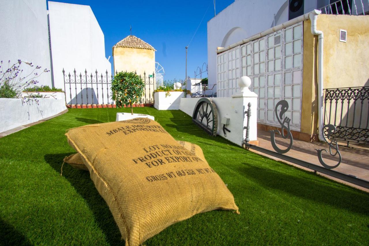 Apartamentos Sharis Jerez de la Frontera Exterior photo